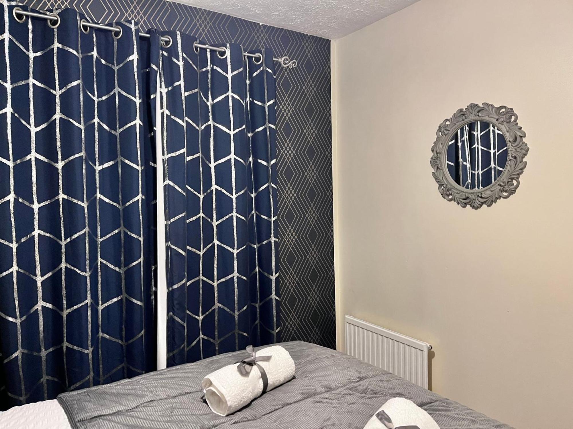 Lush House Close To Ashford Town Centre With Driveway المظهر الخارجي الصورة