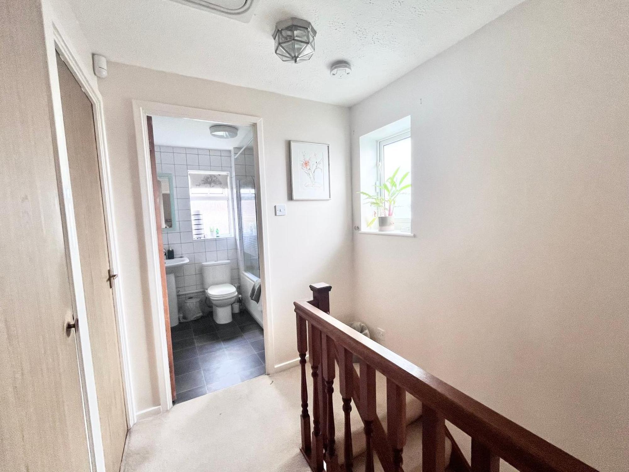 Lush House Close To Ashford Town Centre With Driveway المظهر الخارجي الصورة